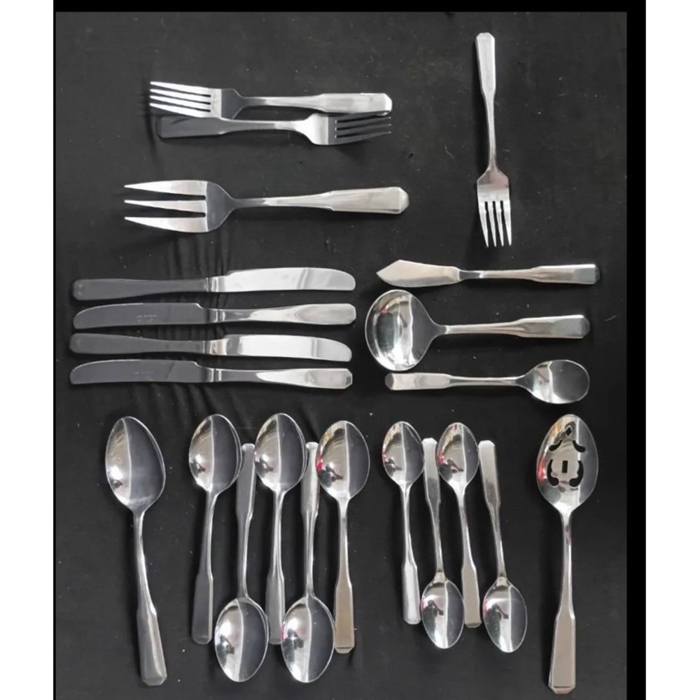 Rogers Stainless Korea flatware 20 pieces